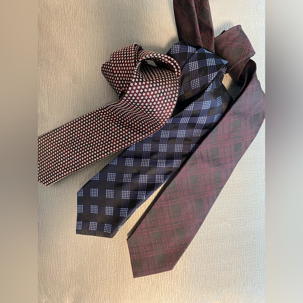 Beautiful bundle of Varvatos narrow new ties never worn.  Stunning workmanship.